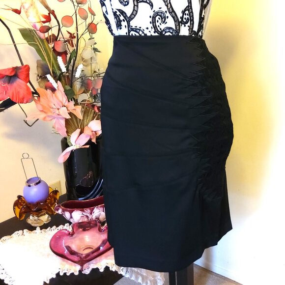 NWOT INFINITIF Well Tailored High-Quality Black Lace Embroidered Lined Skirt 38 - Picture 4 of 9